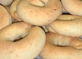 על כעכי החיים והמוות, ועתידו הקודר של המזרח התיכון