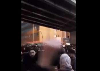 “מוות לחמנאי” – התחדשו ההפגנות נגד המשטר בטהראן. צפו: