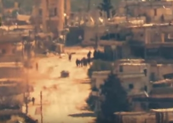 העיירה סראקב עוברת מיד ליד. הרוסים נמלטו משם. ומה יקרה לחיילי בשאר האלה עוד שתי שניות?