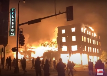 אנרכיה בשורה של ערים בארה”ב, בעקבות הסתה פרוגרסיבית קשה. צפו: