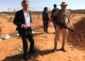 בקרוב של ד”ר גיא בכור: “הכלב היהודי” בביקור שערורייתי ב”לוב”: רגע לפני הפיצוץ הגדול?