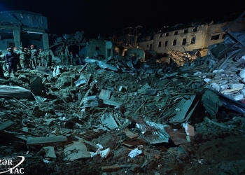 הזוועה מתגברת במלחמת הקווקז: הארמנים זורעים מוות בעיר האזרית השניה בגדולה. צפו: