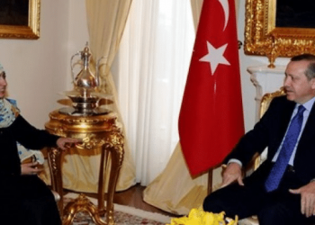 חברת “בית המשפט העליון של פייסבוק”, ותומכת “האחים המוסלמים”, מה היא אמרה על “הפסד טראמפ”?