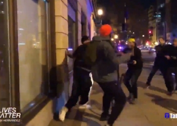 כנופיות אנטיפה והפרוגרסיבים יורדות לרחובות, נגד תומכי הנשיא. אלימות קשה: