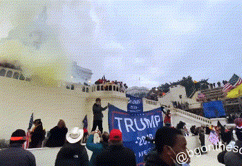 אירועים חמורים: האם ארה”ב קורסת מבפנים, ומי אשם?