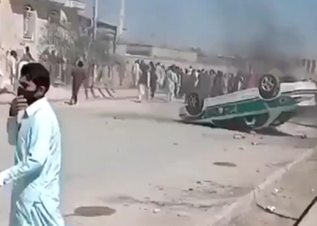 התקוממות נגד המשטר האיראני בחבל בלוצ’יסטן, משמרות המהפכה פתחו באש חייה. צפו: