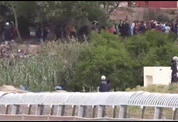 גהינום אירופי: נמשכת הפלישה לתוך המובלעות הספרדיות במרוקו. הפולשים מועברים לספרד