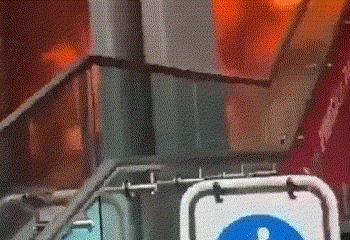 פיצוצים אדירים בתחנת רכבת בלונדון, נראו בכל לונדון: