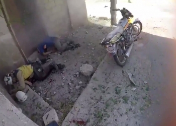 אזהרת צפייה חמורה: פגז מרגמה של צבא בשאר נופלת בשידור חי, בשעה שמי משביע את עצמו כנשיא?