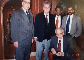 תמונה היסטורית בקהיר, והכניסה העמוקה ביותר לישראלי אי פעם לאליטה של העולם הערבי