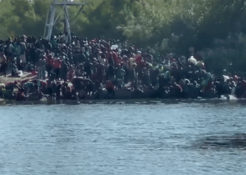 הפלישה לאמריקה, מראות מדהימים. הכל מוסתר, אבל אתם תצפו: