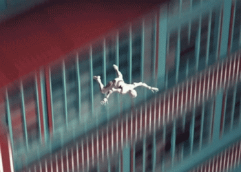 הלירה הטורקית בנפילה חופשית. לאיזה שער היא מתקרבת? מדובר בקריסה: