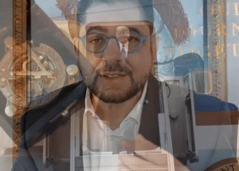 בקרוב, המצפן: העולם על פי טראמפ. ניתוח האלבום המרהיב שהוציא לאור