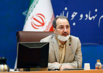 ומי מודאג מכך שתושבי מדינתו מאבדים אמון במשטר?