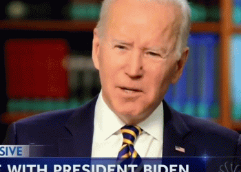 ביידן: אזרחים אמריקאים צריכים לעזוב את אוקראינה מיידית. לא נחלץ אתכם: