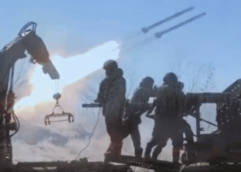 איך נראה שיגור הטיל ההיפר-סוני קינז’אל הרוסי, אשר פוצץ את מאגר התחמושת התת קרקעי של צבא אוקראינה? מה המשמעות?