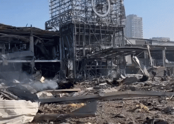 המצור על קייב נפתח, בהחרבת קניון שלם. מה התוכנית?