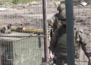 חשיפה: פארסת “הנשק לאוקראינה”. מתחיל להזכיר את “הנשק למורדים הסורים”?