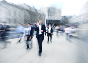 חדשות רעות בלבד: האם האי האנגלי נכנס למיתון הארוך אי פעם? מה צפוי להיות שיעור האבטלה והריבית?