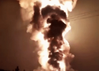 לילה של פיצוצי כטב”מים מסתוריים במתקנים אסטרטגיים באיראן. מהם המסרים?