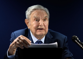 האם קרן סורוס מקצצת באופן דרמטי את פעילותה בעולם?