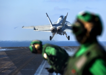 המצור החות’י על הים האדום כבר פוגע בכלכלה העולמית? האם זו הזדמנות לישראל?