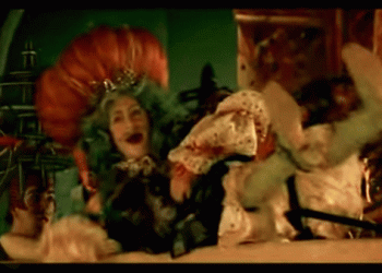 תוהו ובוהו בכלכלה הטורקית: האם גם ראשה של הנגידה הראשונה ייערף בידי ארדואן?