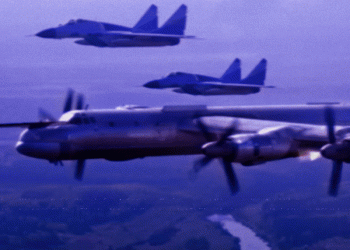 מפציצים רוסיים אסטרטגיים מעל לקייב: האם אוקראינה ננטשה?