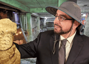 סודי וראשוני: ד”ר גיא בכור בעיר הענקית מתחת לרחבת הכותל המערבי